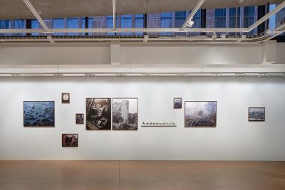 Sarker Protick, অঙ্গার . Awngar, Ausstellungsansicht © Jens Gerber