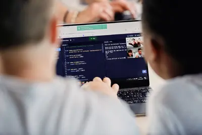 hacker-school-programmieren-c-matthias-oertel-2048x.webp