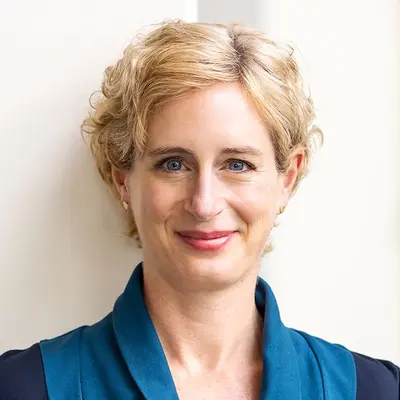 sandra-poppe-web-23-team-c-jessica-schaefer-1440x-q80.jpg