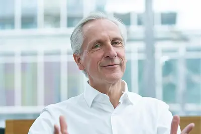 prof.-dr.-christian-duve-1-c-alexander-englert_web2023-altern.jpg